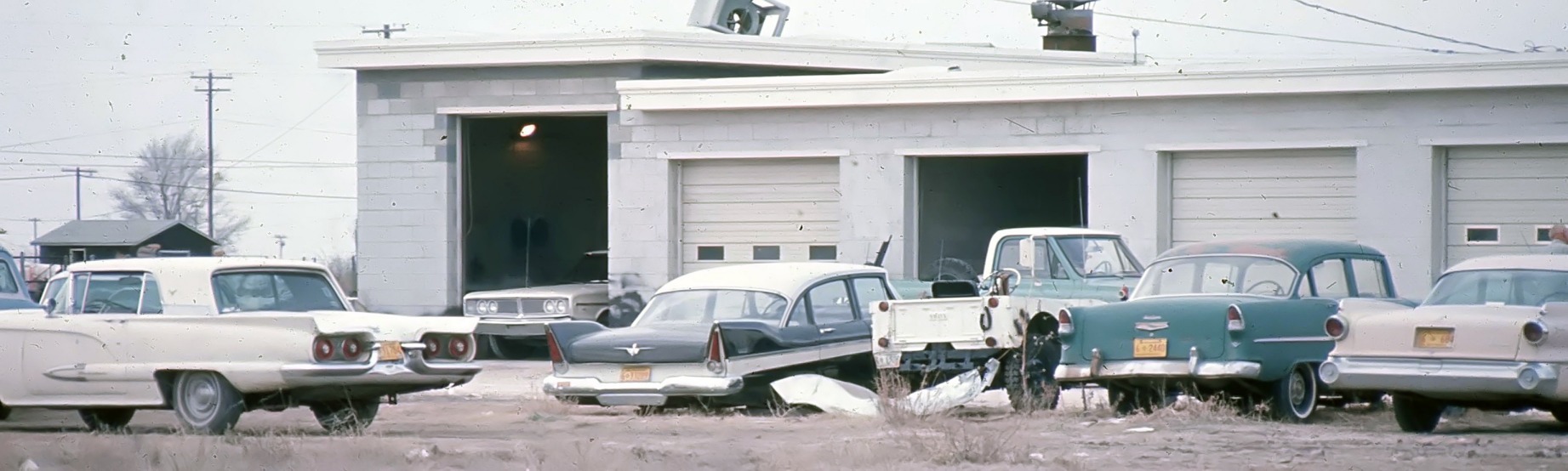 Vintage Vehicle & License Plate Photos